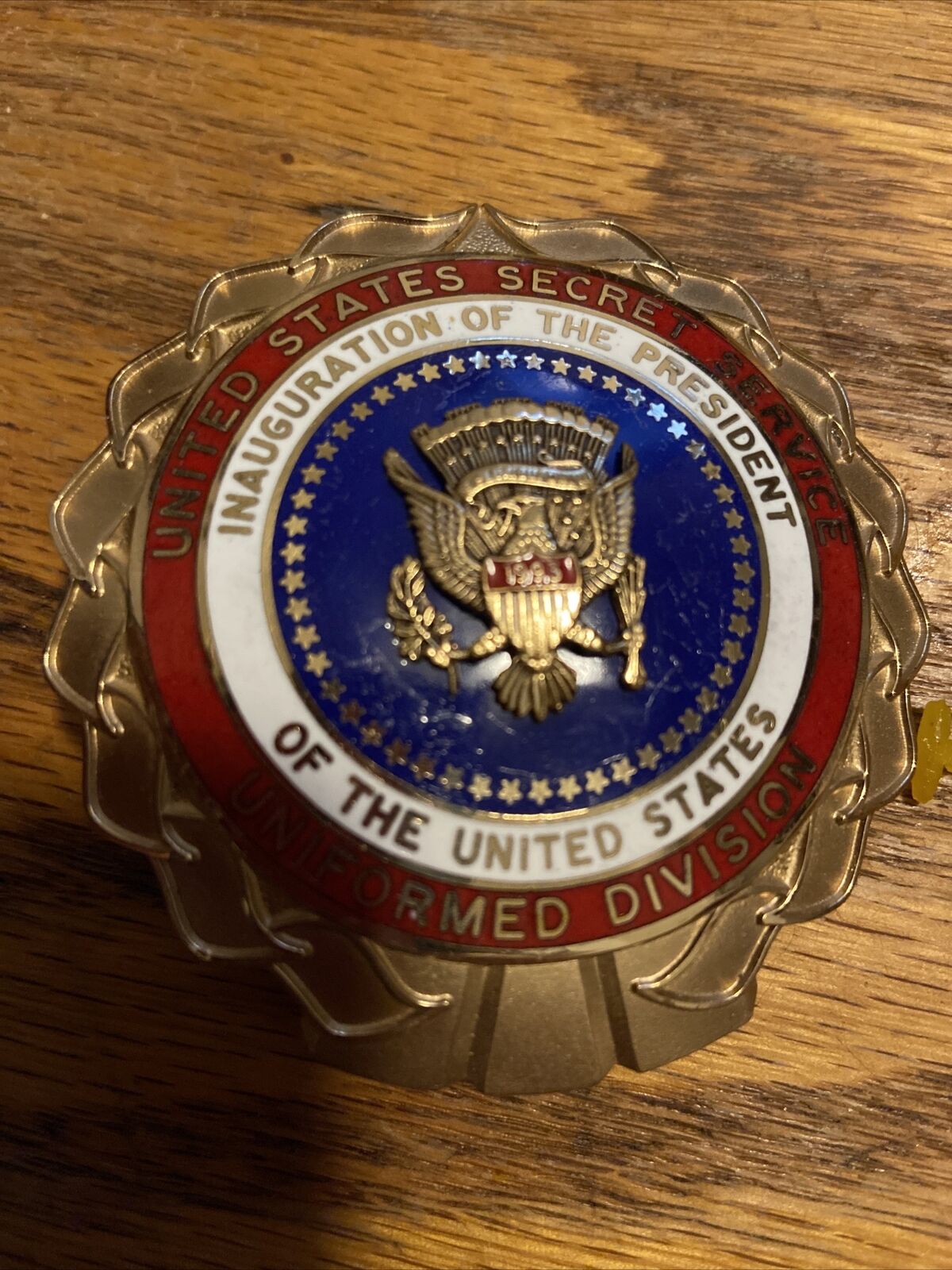 obsolete 1993 Secret Service Police Inauguration Badge