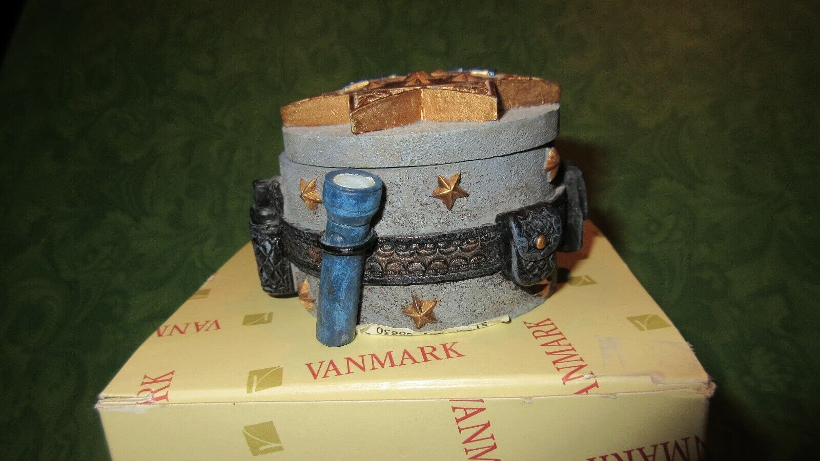 Vintage 1998 Vanmark Handcrafted Blue Hats Of Bravery POLICE BADGE LIDDED  Box 