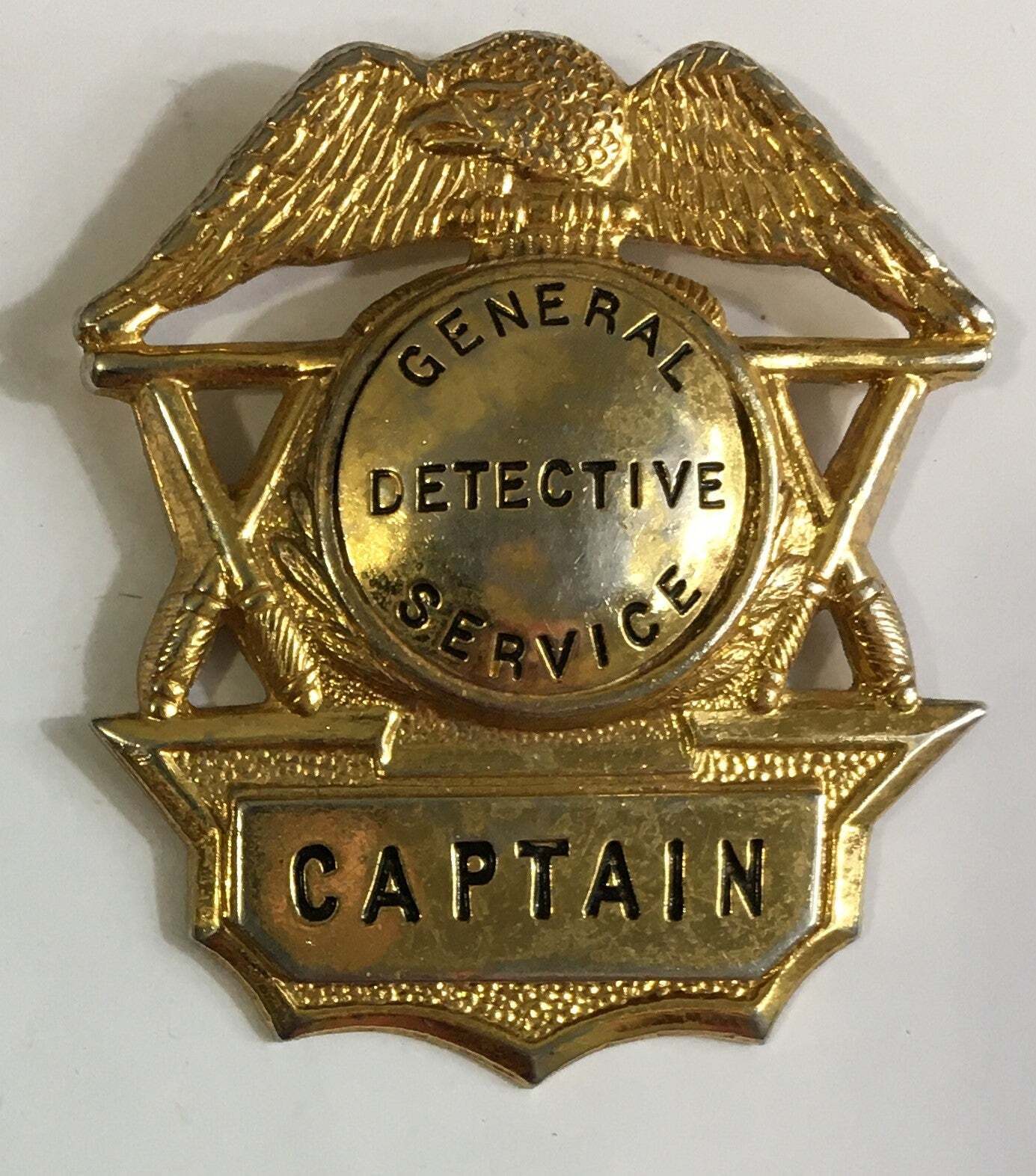 Vintage General Detective Service Badge - Captain - Gold Color  (1000633)