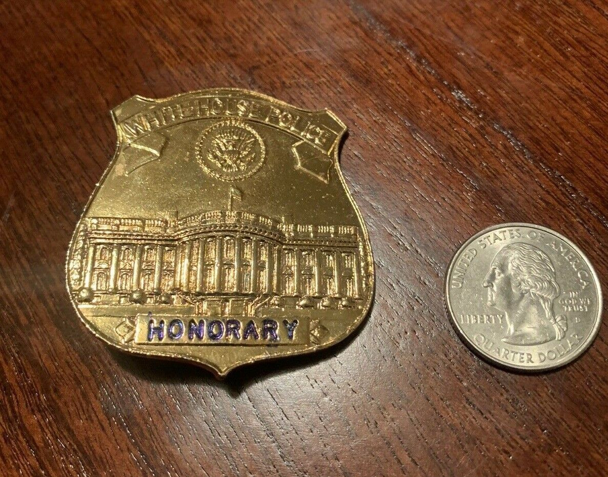 White House POLICE Capitol DC badge Honorary Gold Pin Metal USSS rare cop SECRET