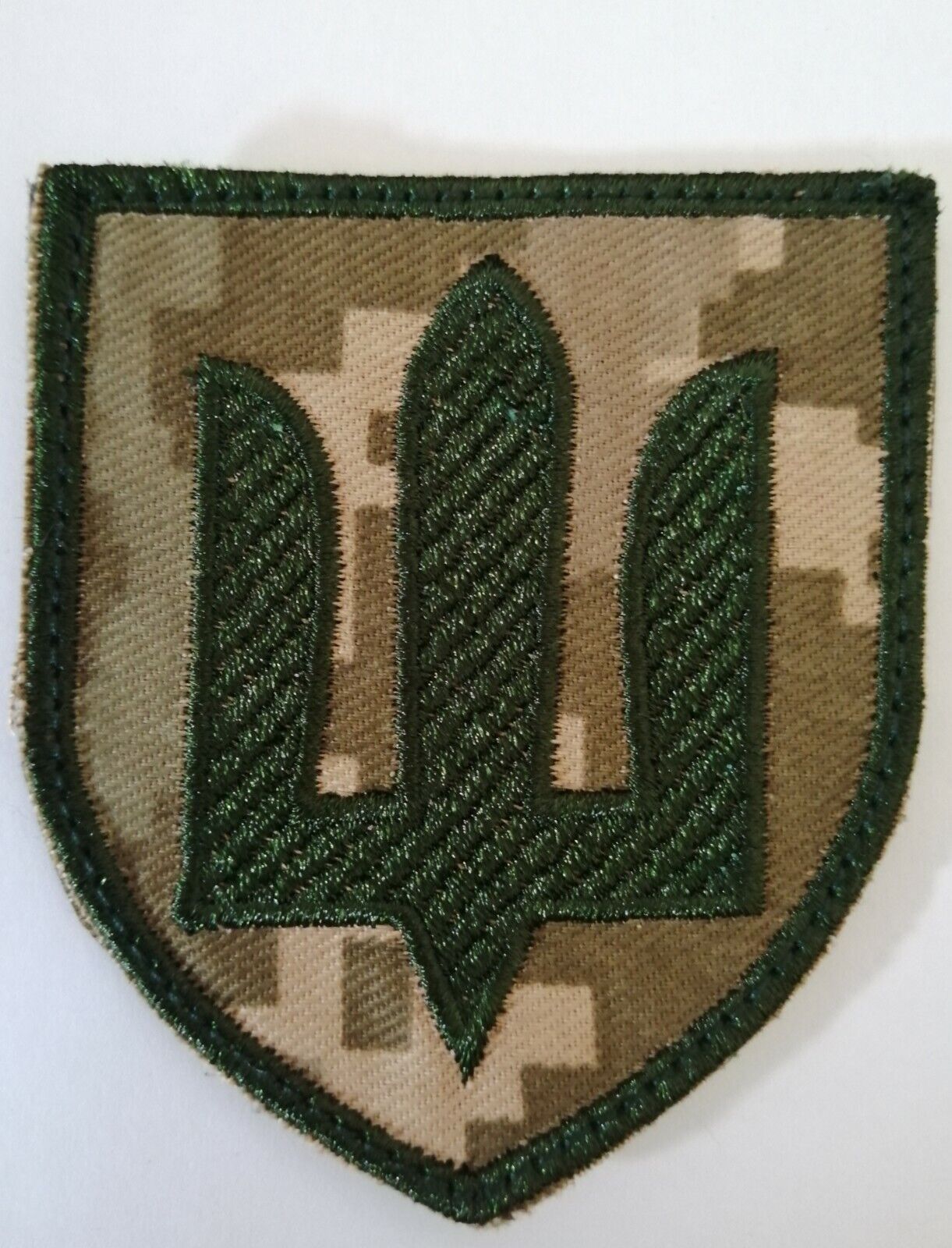 Ukraine: embroidered tactical patch of ukrainian armed forces infantry.