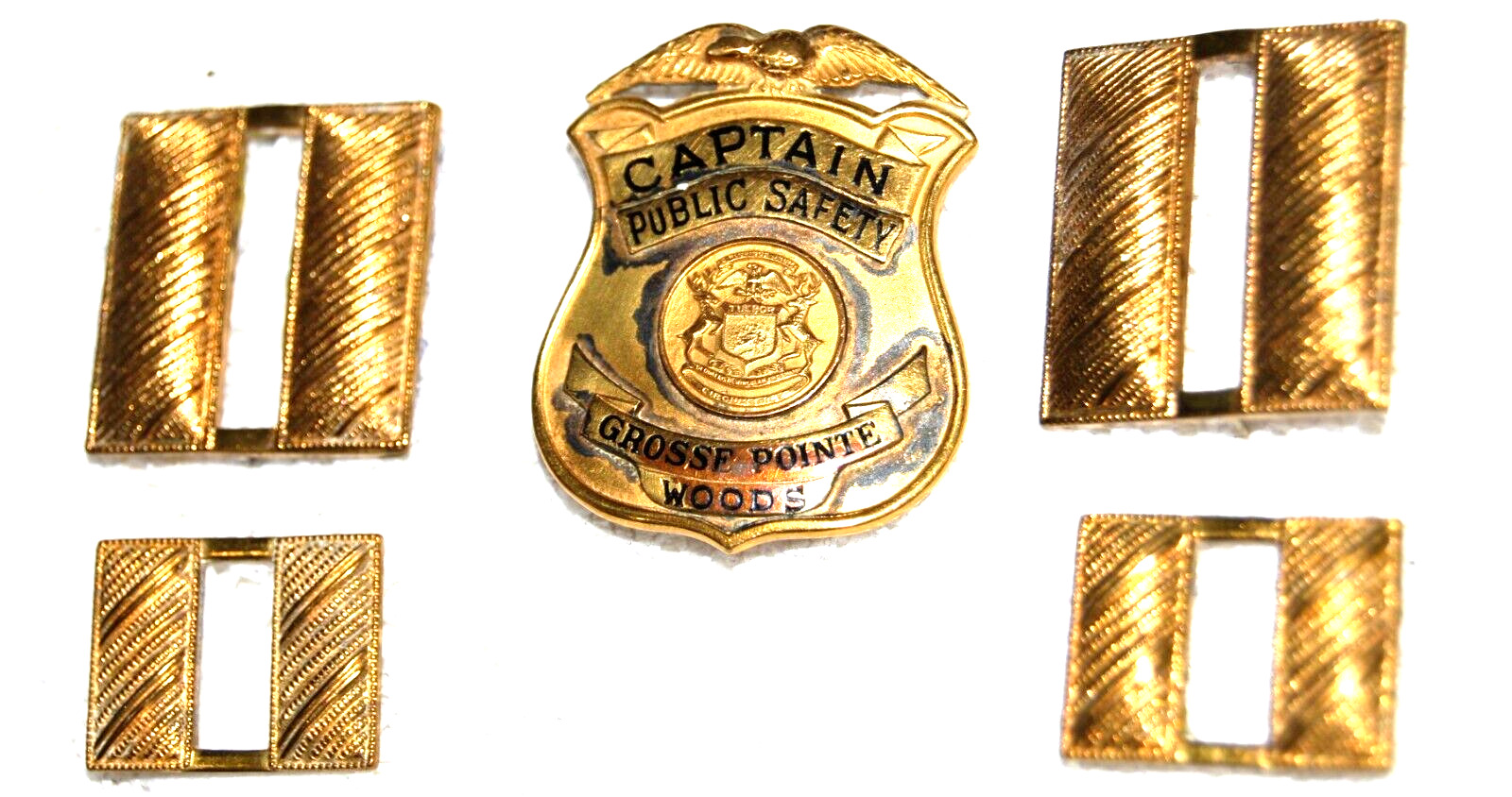 GROSSE POINT WOODS MICHIGAN Officer Obsolete Badge Shield CAPTAIN PUBLIC SAFETY