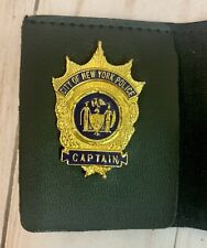 CITY OF NEW YORK POLICE CAPTAIN Pin w/ Fold-up Leather Holder NYPD picture