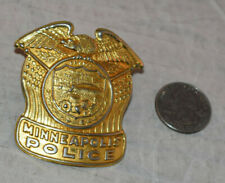 Minneapolis Police Obsolete Badge Twist On Rare Collectible  picture